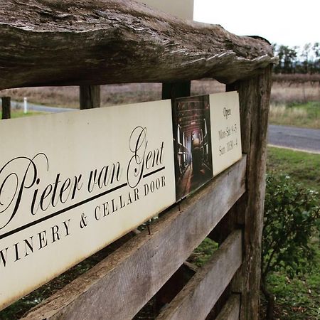 Pieter Van Gent Winery & Vineyard Budgee Budgee Exterior foto
